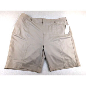 32 Degrees Cool sz 18 Shorts beige lightweight zipper fly stretchy waist 1286